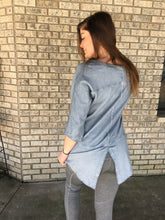 Load image into Gallery viewer, Faded blue washed sweat shirt