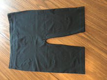 Load image into Gallery viewer, Spandex Capri shorts