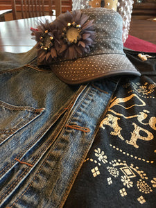Flowered polka dot painter hat
